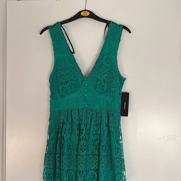NWT Green Lace Midi Dress - Picture 3 of 8